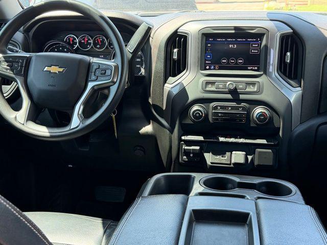 2021 Chevrolet Silverado 2500HD 4WD Crew Cab Standard Bed Custom