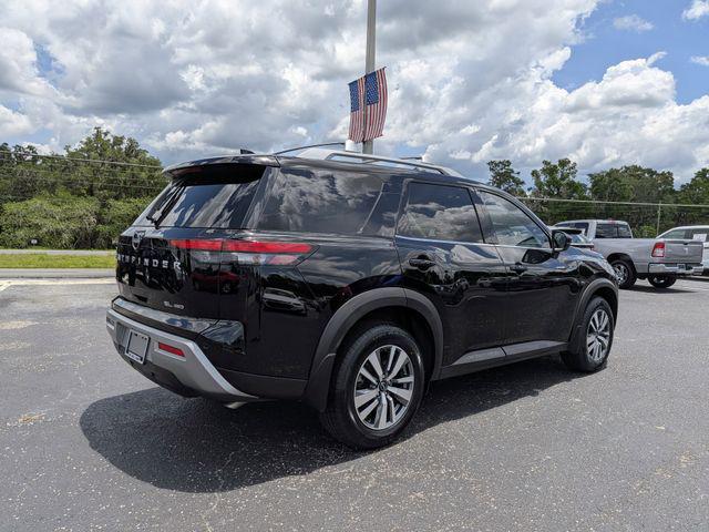 2023 Nissan Pathfinder SL 4WD