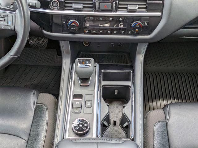 2023 Nissan Pathfinder SL 4WD