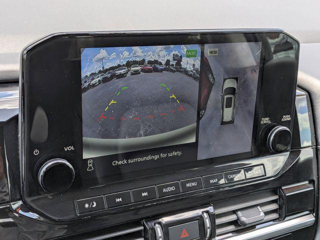 2023 Nissan Pathfinder SL 4WD