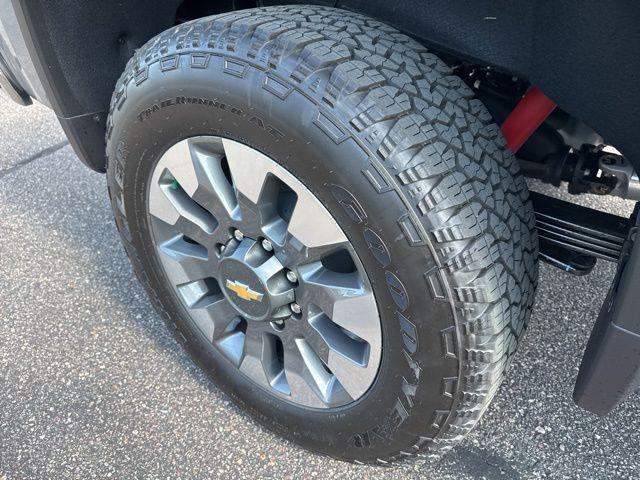 2026 Chevrolet Silverado 2500HD Crew Cab, Standard Bed, LT, 4WD