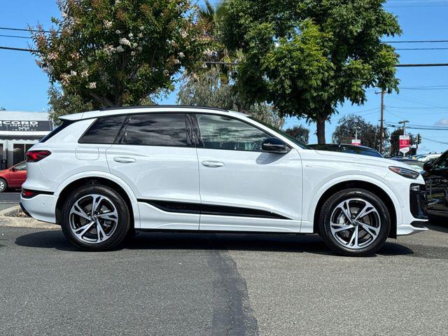 2027 Audi Q6 e-tron Premium Plus quattro