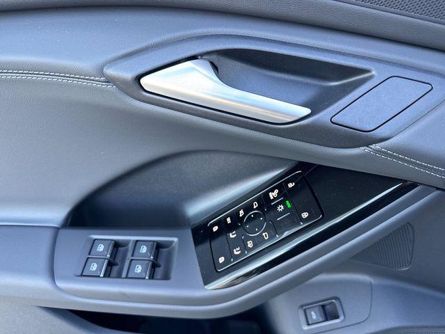 2027 Audi Q6 e-tron Premium Plus quattro