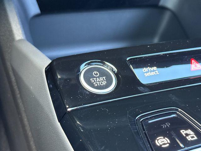 2027 Audi Q6 e-tron Premium Plus quattro