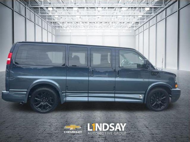2021 Chevrolet Express Passenger RWD 2500 Regular Wheelbase LS