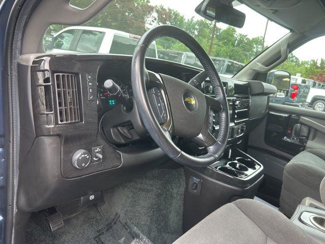 2021 Chevrolet Express Passenger RWD 2500 Regular Wheelbase LS