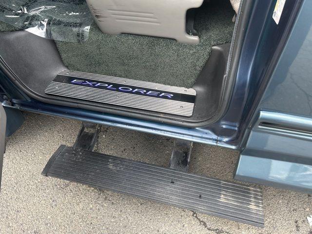 2021 Chevrolet Express Passenger RWD 2500 Regular Wheelbase LS