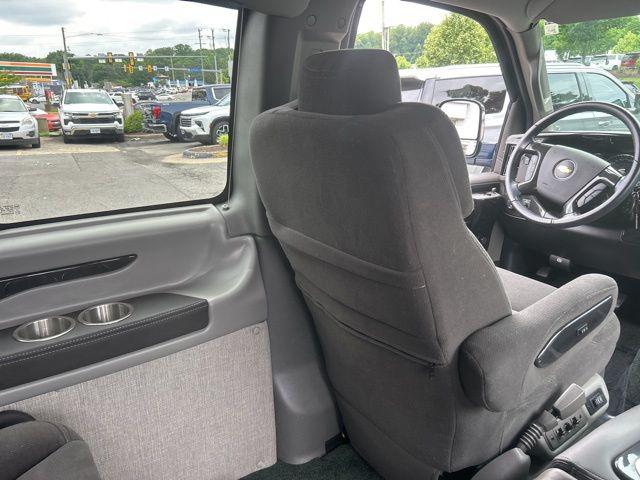2021 Chevrolet Express Passenger RWD 2500 Regular Wheelbase LS