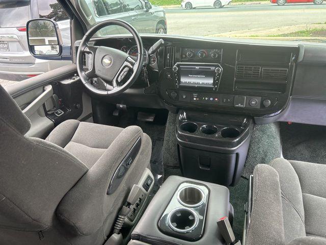 2021 Chevrolet Express Passenger RWD 2500 Regular Wheelbase LS