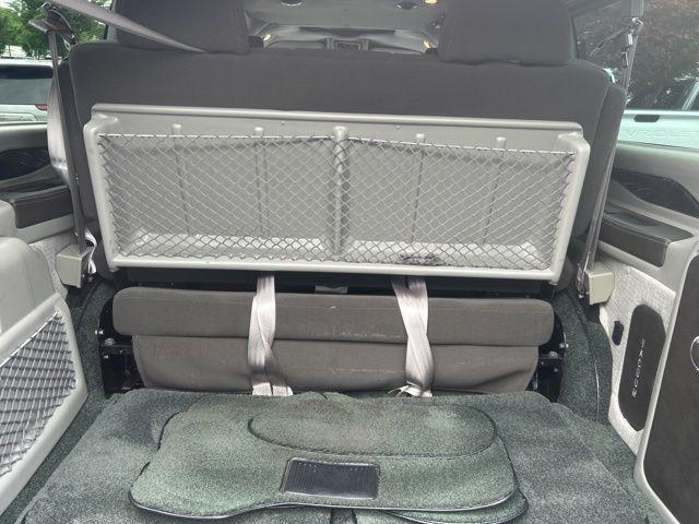 2021 Chevrolet Express Passenger RWD 2500 Regular Wheelbase LS