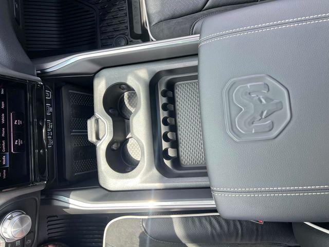2026 Ram 1500 Laramie Crew Cab 4x4 5'7" Box
