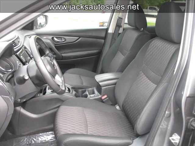 2020 Nissan Rogue SV FWD
