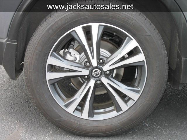 2020 Nissan Rogue SV FWD