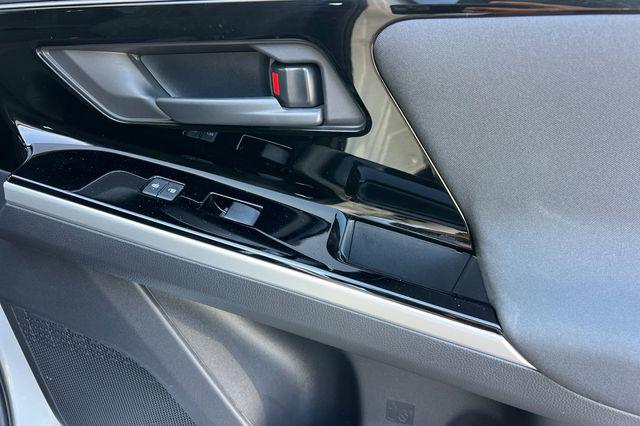 2023 Subaru Solterra Premium