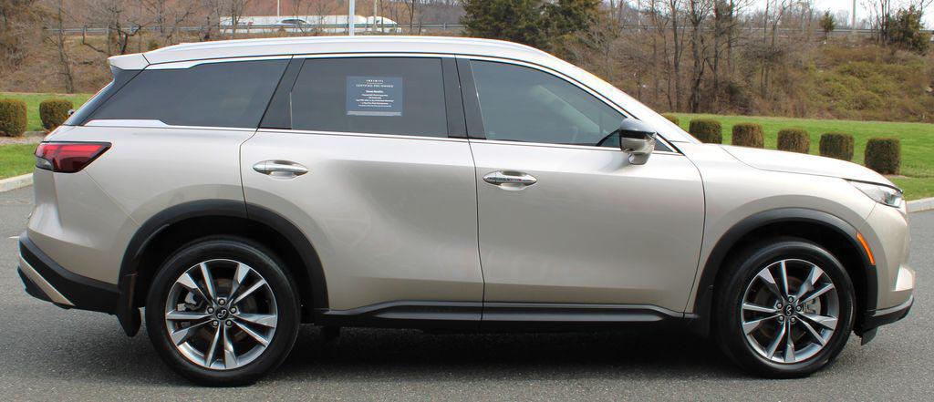 2023 INFINITI QX60 LUXE AWD