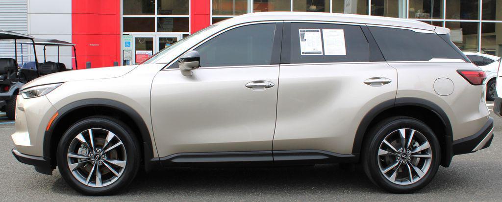2023 INFINITI QX60 LUXE AWD