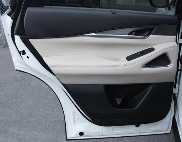 2023 INFINITI QX60 LUXE AWD