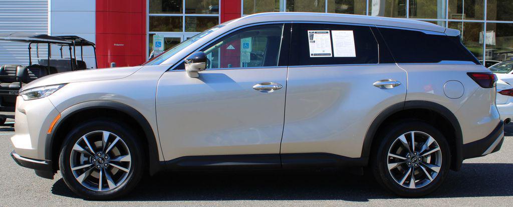 2023 INFINITI QX60 LUXE AWD