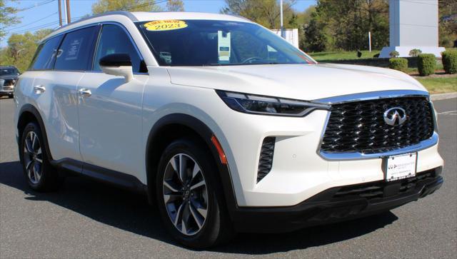 2023 INFINITI QX60 LUXE AWD