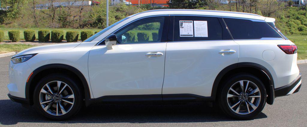 2023 INFINITI QX60 LUXE AWD