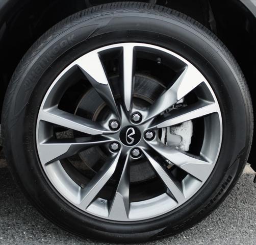 2023 INFINITI QX60 LUXE AWD