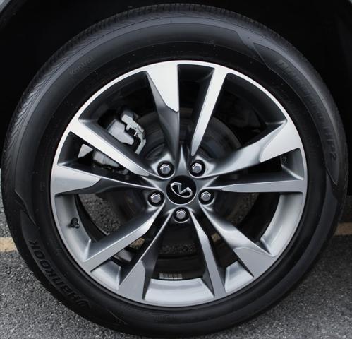 2023 INFINITI QX60 LUXE AWD