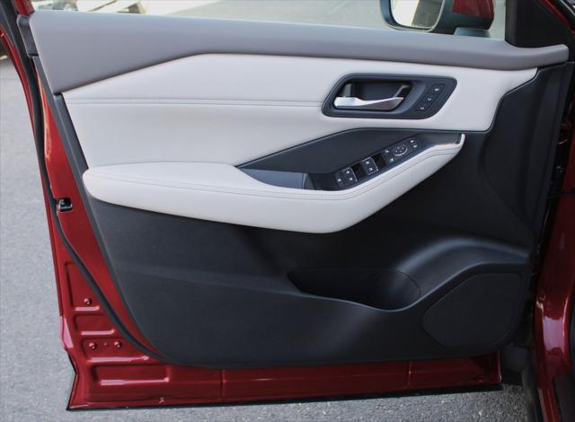2023 Nissan Rogue SL Intelligent AWD