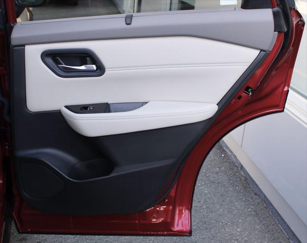2023 Nissan Rogue SL Intelligent AWD