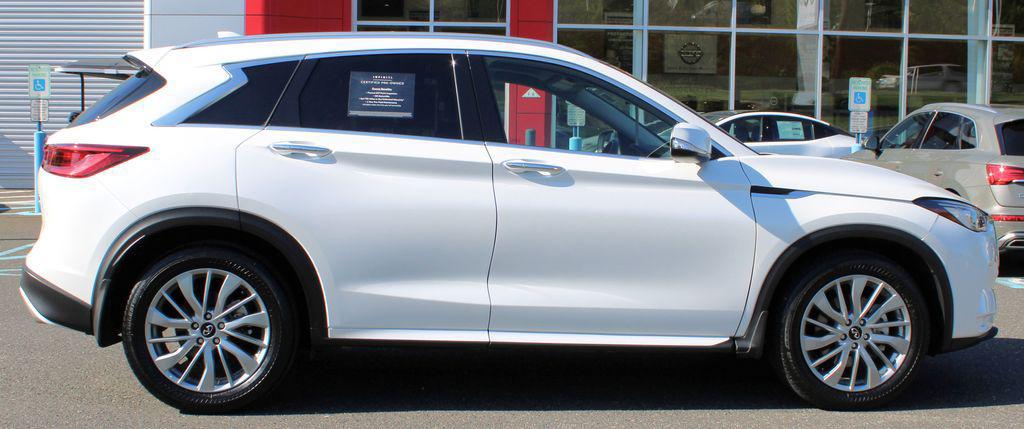 2023 INFINITI QX50 LUXE AWD