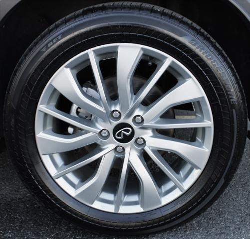 2023 INFINITI QX50 LUXE AWD