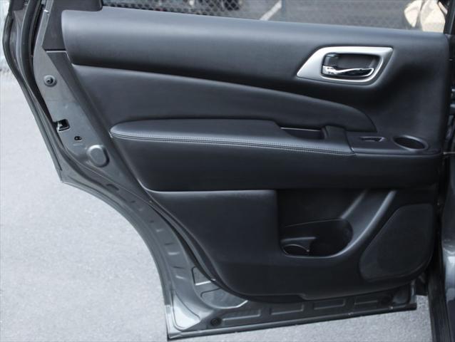 2020 Nissan Pathfinder SL 4WD
