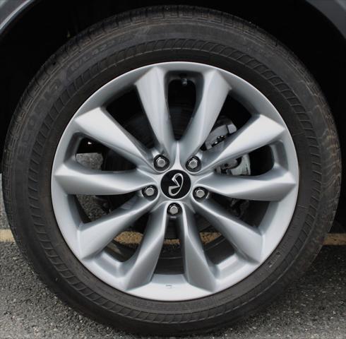 2022 INFINITI QX50 LUXE AWD
