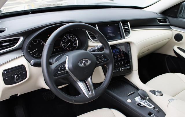 2022 INFINITI QX50 LUXE AWD