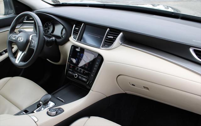 2022 INFINITI QX50 LUXE AWD