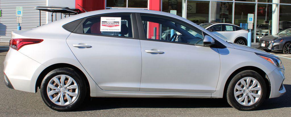 2020 Hyundai Accent SE