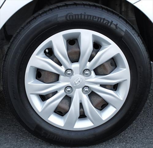 2020 Hyundai Accent SE