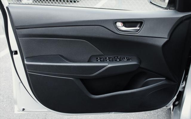 2020 Hyundai Accent SE