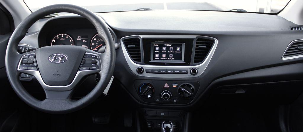 2020 Hyundai Accent SE
