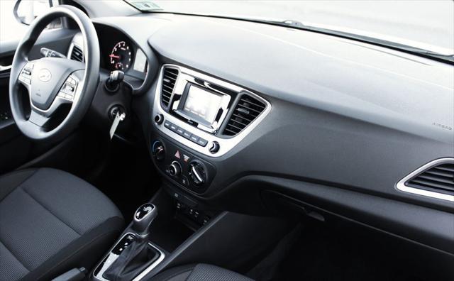 2020 Hyundai Accent SE