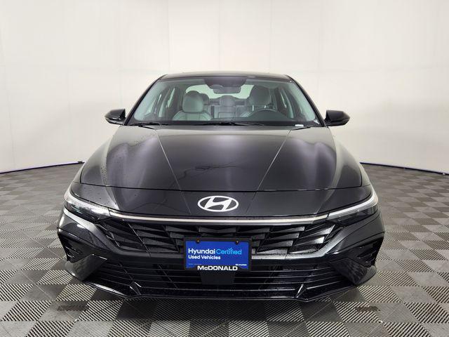 2025 Hyundai Elantra Hybrid Limited