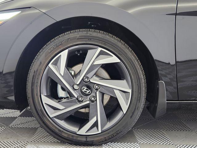 2025 Hyundai Elantra Hybrid Limited