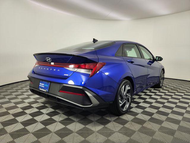 2025 Hyundai Elantra Hybrid SEL Sport