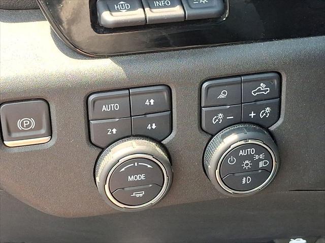 2022 Chevrolet Silverado 1500 4WD Crew Cab Short Bed LTZ