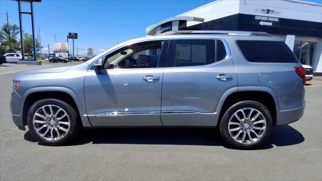 2023 GMC Acadia AWD Denali