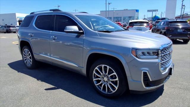 2023 GMC Acadia AWD Denali