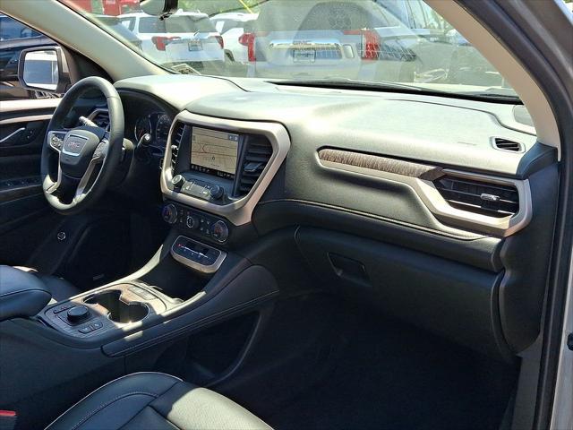 2023 GMC Acadia AWD Denali