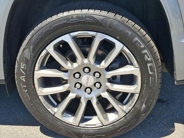 2023 GMC Acadia AWD Denali