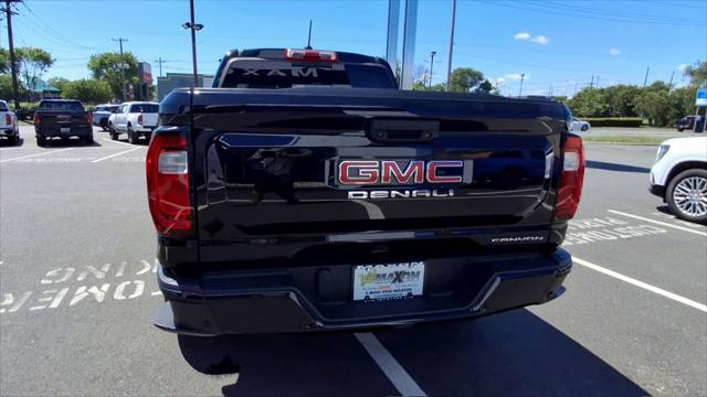 2023 GMC Canyon 4WD Crew Cab Short Box Denali