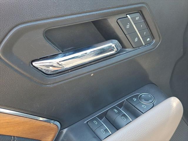 2023 GMC Canyon 4WD Crew Cab Short Box Denali