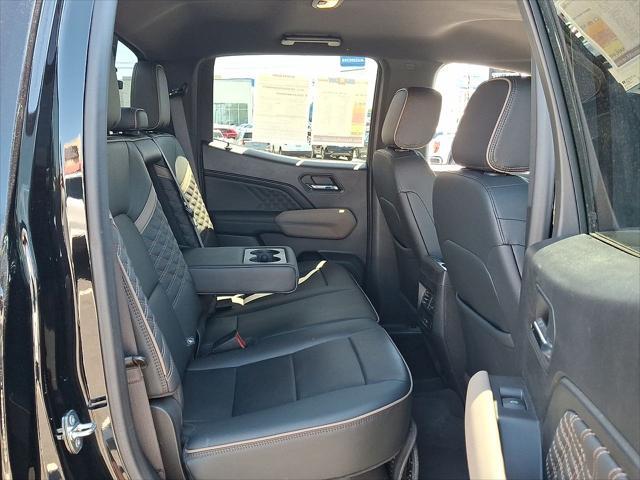 2023 GMC Canyon 4WD Crew Cab Short Box Denali